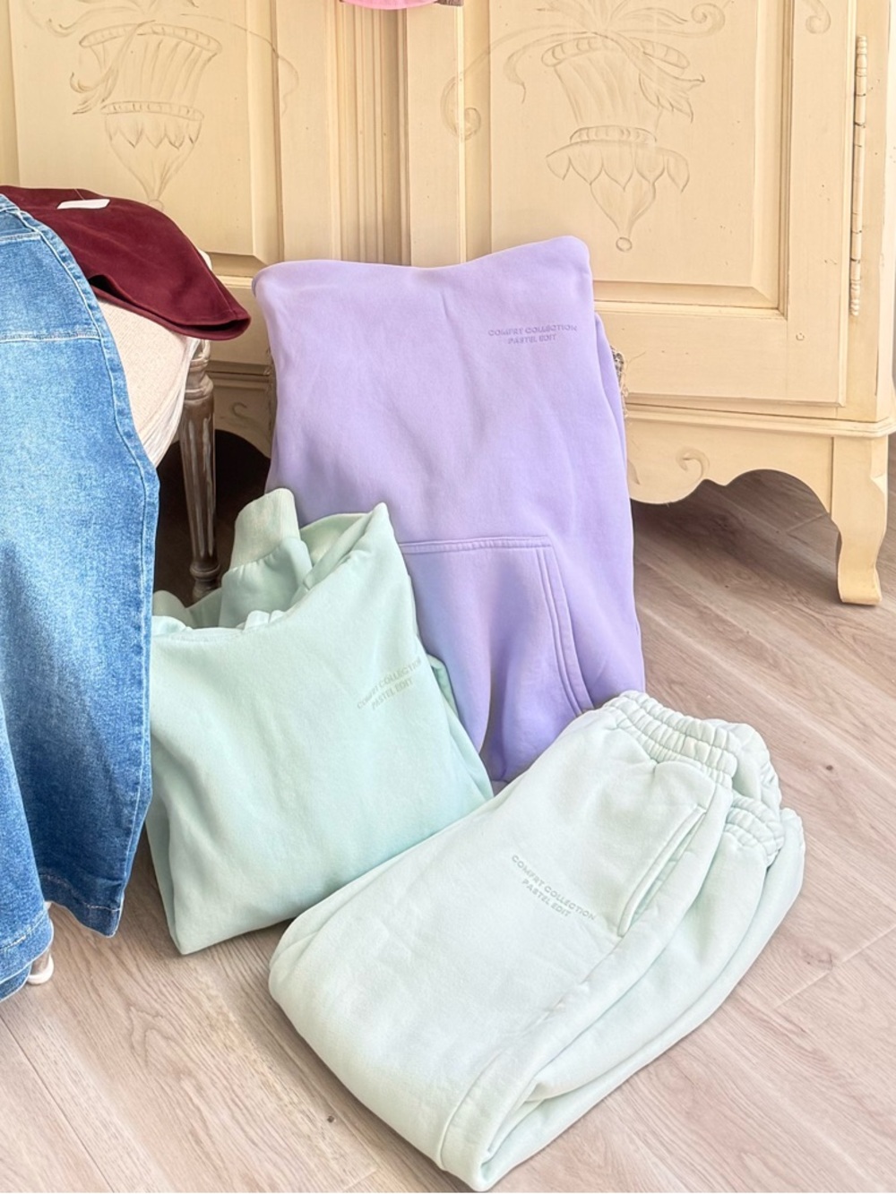 NEW set of 3 Lavender & Mint Cozy Pullover Hoodie and Jogger Set - Women